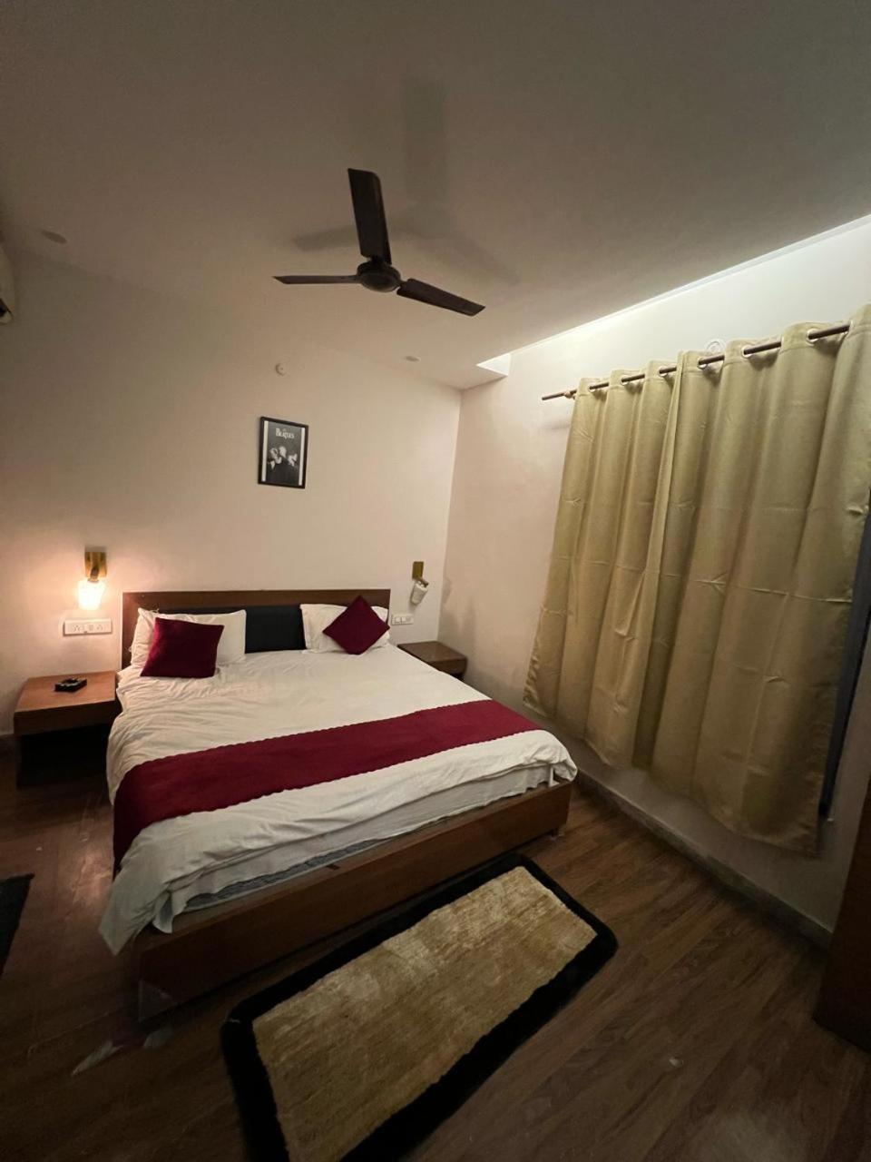 Unplan Hostel Rishīkesh Extérieur photo